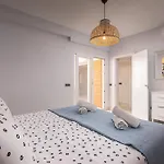 Town Anita Apartment *